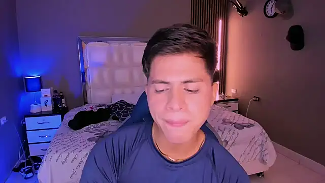 Niicky1  online show from March 20, 9:13 pm