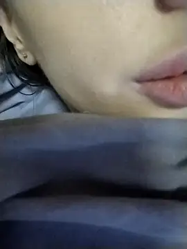 Snapshot of Elza_kom chatting on January 10, 12:04 pm Elza kom online show from January 10, 12:04 pm