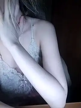 Snapshot of Elza_kom chatting on January 20, 12:15 am Elza kom online show from January 20, 12:15 am