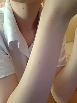 Snapshot of Elza_kom chatting on November 1, 5:09 am Elza kom online show from November 1, 5:09 am