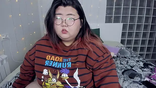 Nadine asian online show from December 11, 12:12 pm