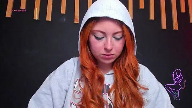 izyzys baker online show from February 11, 5:45 am