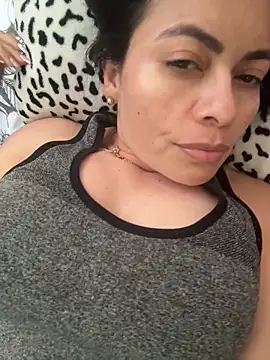 Snapshot of Janna099 chatting on January 22, 5:49 pm Janna099 online show from January 22, 5:49 pm