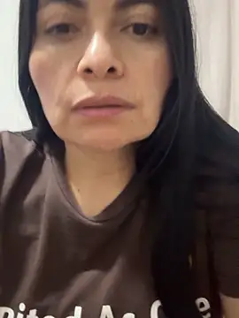 Snapshot of Janna099 chatting on February 27, 1:27 am Janna099 online show from February 27, 1:27 am