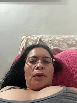 Snapshot of Janna099 chatting on June 25, 1:37 pm Janna099 online show from June 25, 1:37 pm