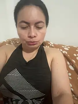 Snapshot of Janna099 chatting on July 3, 12:33 pm Janna099 online show from July 3, 12:33 pm