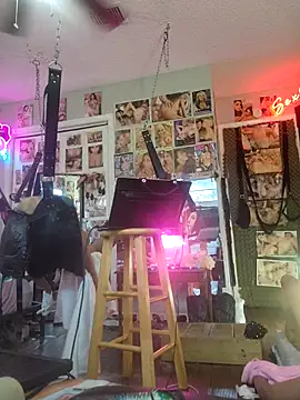 luvs2cumm69 online show from February 9, 6:37 pm