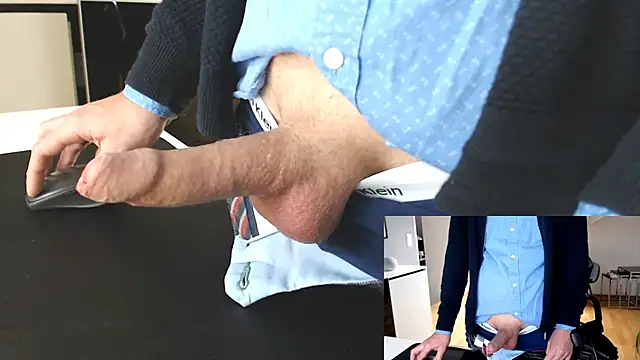 Snapshot of sperma_tributes chatting on November 4, 7:40 am sperma tributes online show from November 4, 7:40 am