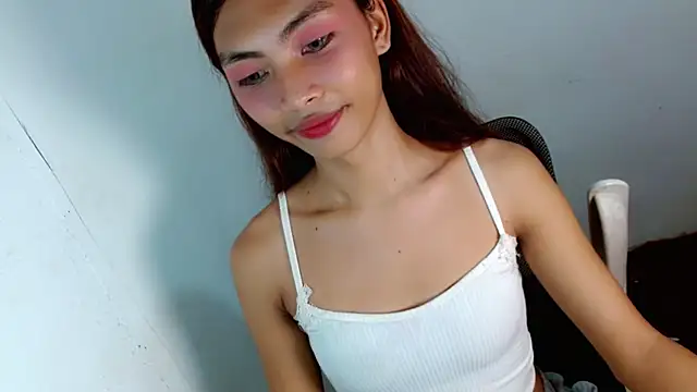 freshJULIA18 online show from December 4, 2:26 pm