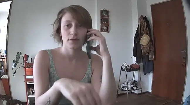 Snapshot of stupid_babybird chatting on December 20, 9:06 pm stupid babybird online show from December 20, 9:06 pm