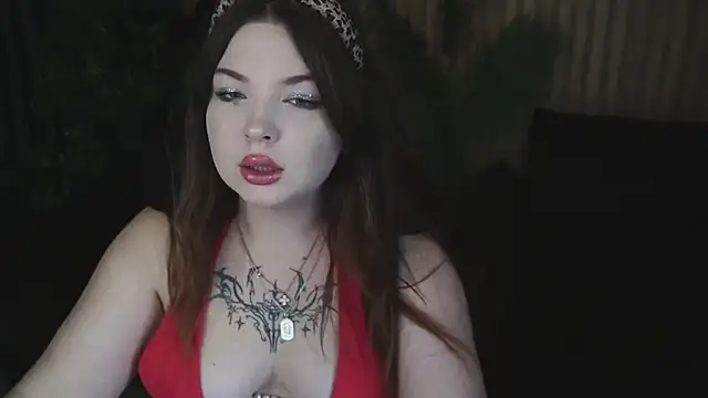 RosieMoons online show from November 10, 8:19 pm