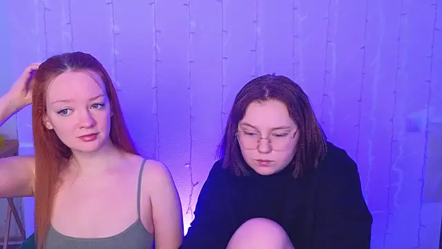 Snapshot of Radiants_two chatting on February 17, 1:29 pm Radiants two online show from February 17, 1:29 pm