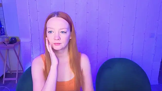 Snapshot of Radiants_two chatting on February 19, 3:30 pm Radiants two online show from February 19, 3:30 pm