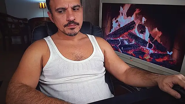 officeman7 online show from January 8, 5:05 pm