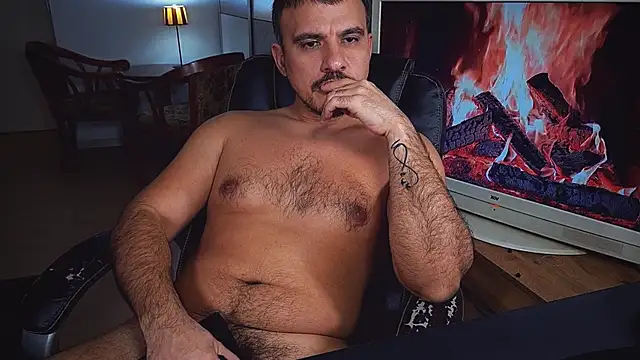 officeman7 online show from January 22, 7:03 pm