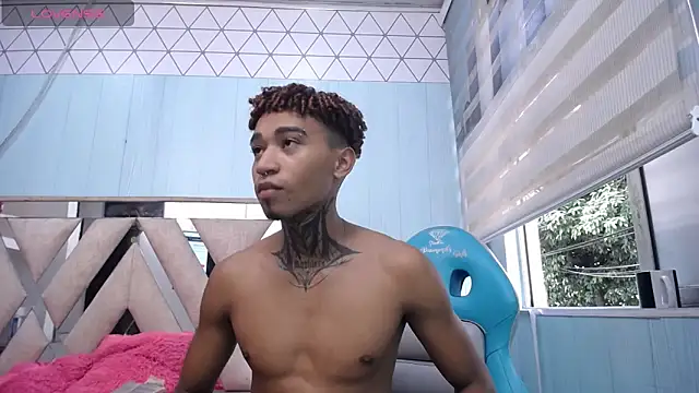 sexy blacks  online show from February 15, 3:50 pm