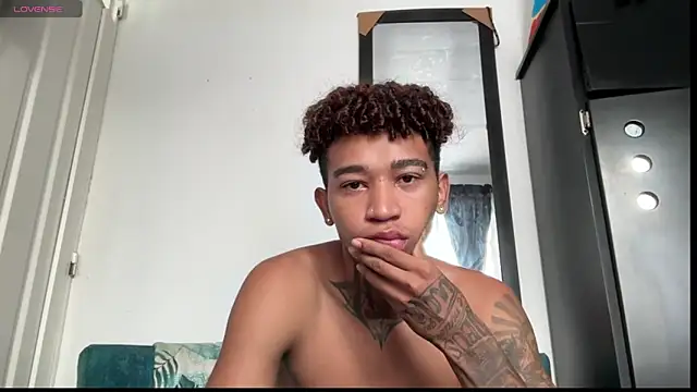 sexy blacks  online show from November 8, 12:05 pm