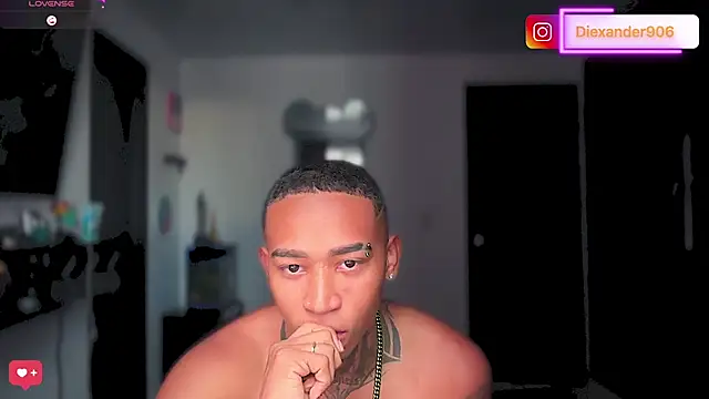 sexy blacks  online show from June 22, 12:13 pm