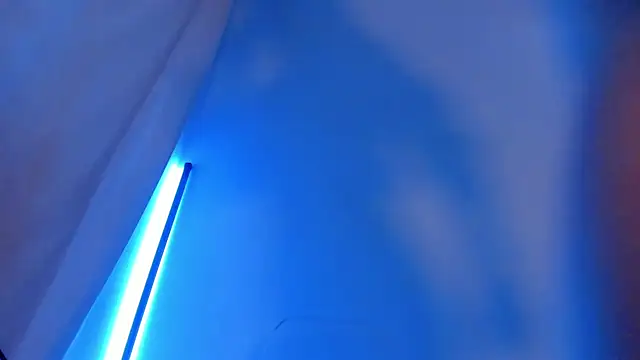 Snapshot of angeloflovee chatting on December 15, 5:44 am angeloflovee online show from December 15, 5:44 am