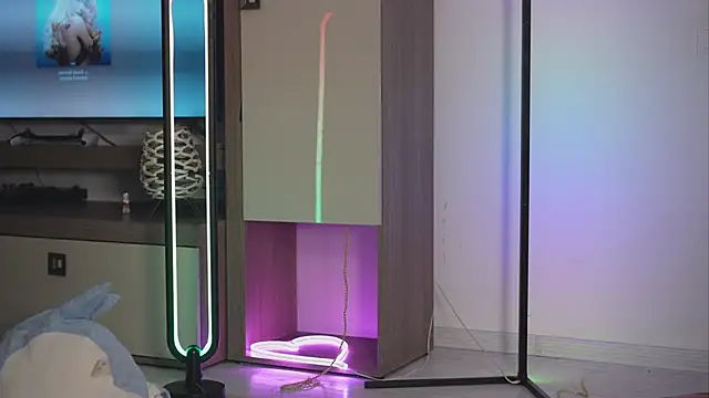 Moan4u online show from October 6, 10:02 am