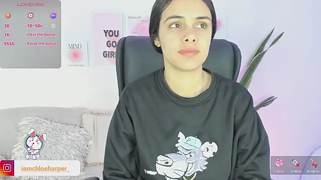 ChloeHarper  online show from February 28, 12:42 pm