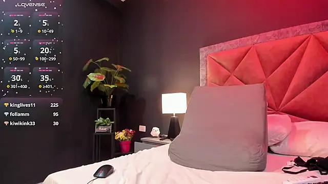 mia milff online show from February 23, 11:58 pm