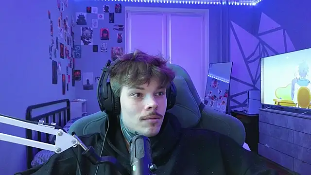 DENIS HERE online show from February 6, 2:26 pm