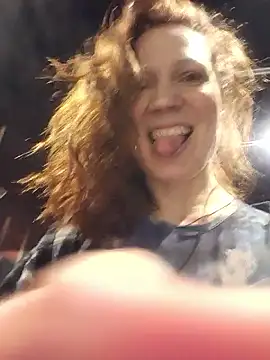 Exhibitionsplit online show from January 18, 9:51 pm