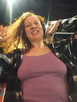 Exhibitionsplit online show from February 4, 10:36 pm