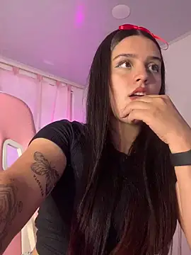 Snapshot of violet-333 chatting on December 7, 4:58 pm violet-333 online show from December 7, 4:58 pm