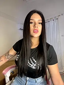 Snapshot of violet-333 chatting on October 31, 2:51 pm violet-333 online show from October 31, 2:51 pm