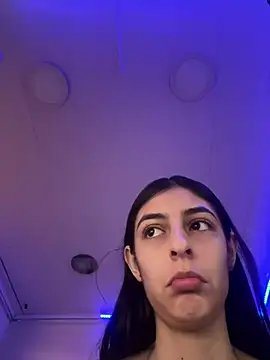 cristel 17 online show from December 8, 12:08 pm