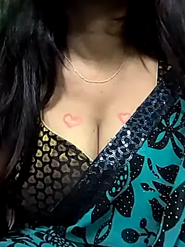 Shreya727 online show from July 12, 7:27 pm