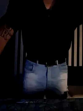 Snapshot of pretorianoo53 chatting on November 30, 3:54 am pretorianoo53 online show from November 30, 3:54 am