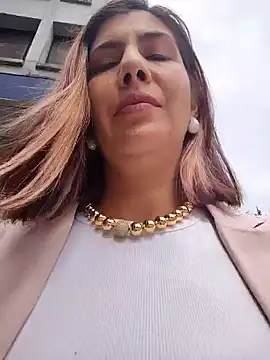 scarlett moore online show from October 16, 2:18 pm