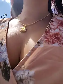 scarlett moore online show from November 8, 2:17 pm