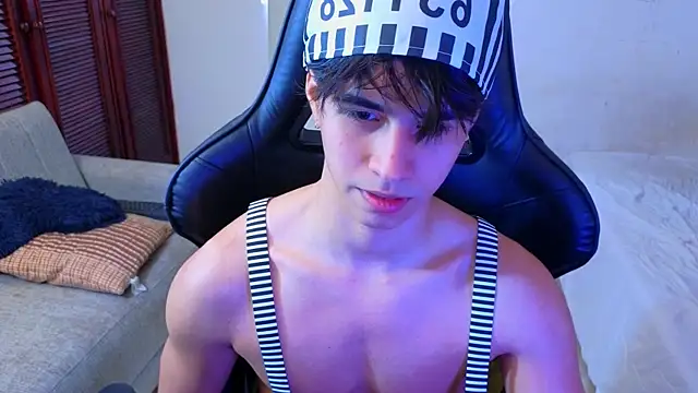 Snapshot of carl_dixon chatting on October 28, 6:32 pm carl dixon online show from October 28, 6:32 pm