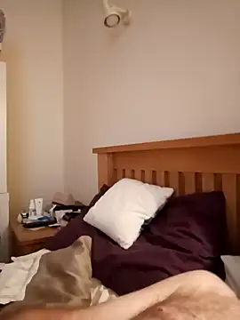 Snapshot of jonjoey123 chatting on March 5, 7:27 am jonjoey123 online show from March 5, 7:27 am