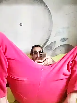 Snapshot of iirgastam3 chatting on December 18, 7:09 pm iirgastam3 online show from December 18, 7:09 pm