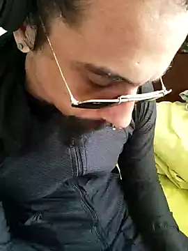 Snapshot of iirgastam3 chatting on March 13, 8:37 pm iirgastam3 online show from March 13, 8:37 pm