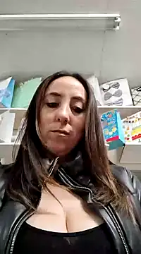 Snapshot of Mia_Novikov chatting on January 13, 2:50 am Mia Novikov online show from January 13, 2:50 am