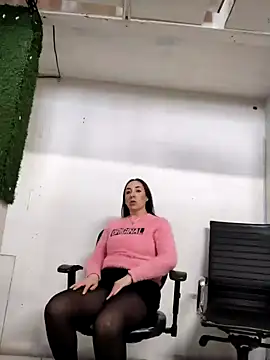 Snapshot of Mia_Novikov chatting on February 10, 11:02 pm Mia Novikov online show from February 10, 11:02 pm