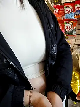 Snapshot of Mia_Novikov chatting on November 28, 6:32 pm Mia Novikov online show from November 28, 6:32 pm