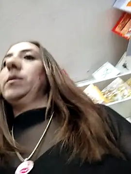 Snapshot of Mia_Novikov chatting on December 15, 6:34 pm Mia Novikov online show from December 15, 6:34 pm