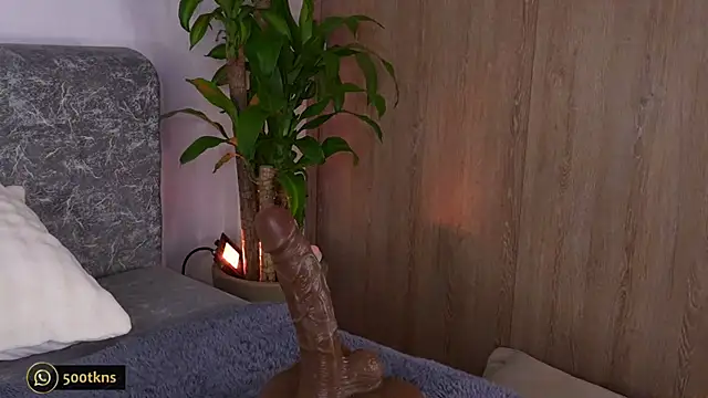 katie cruz online show from October 19, 10:27 am