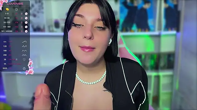 Snapshot of rich_peaches chatting on January 15, 11:19 pm rich peaches online show from January 15, 11:19 pm