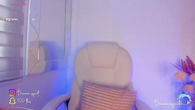 Snapshot of missbrianna chatting on December 14, 7:51 pm missbrianna online show from December 14, 7:51 pm