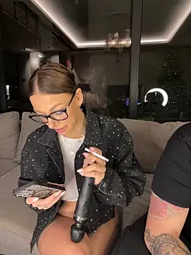 Snapshot of SexOnMyLvL chatting on November 21, 8:29 pm SexOnMyLvL online show from November 21, 8:29 pm