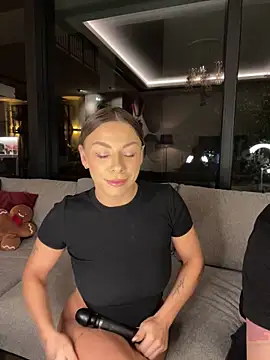 Snapshot of SexOnMyLvL chatting on December 15, 9:41 pm SexOnMyLvL online show from December 15, 9:41 pm