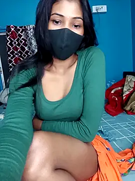 Snapshot of Triha_18 chatting on February 12, 4:55 pm Triha 18 online show from February 12, 4:55 pm